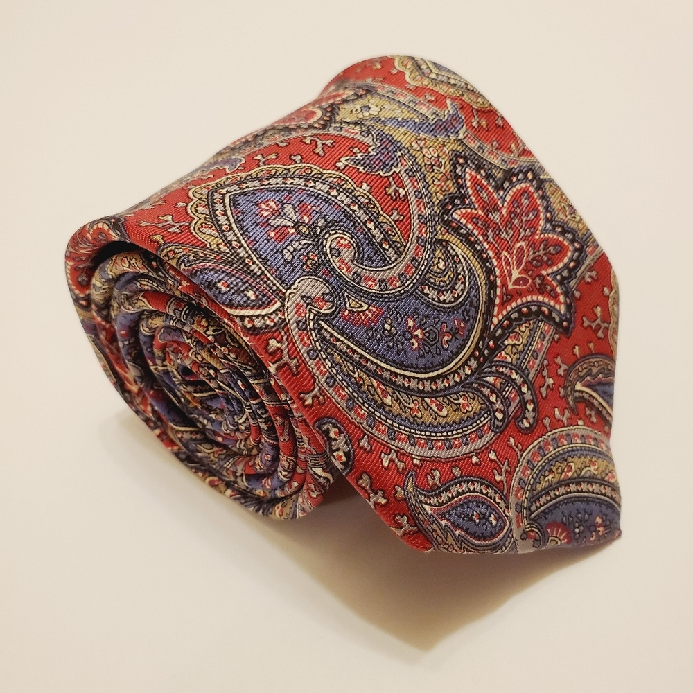 Giacomo Necktie Red Paisley Silk Neck Tie Made in Italy 56x3.5"
